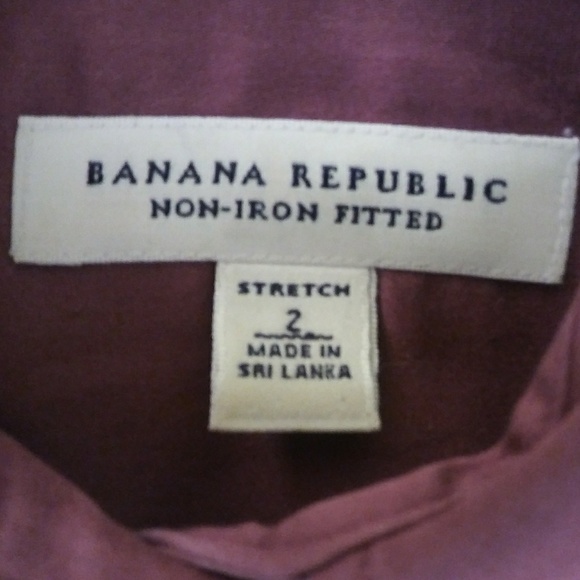 Banana Republic classic button down, size 2 - Picture 3 of 4
